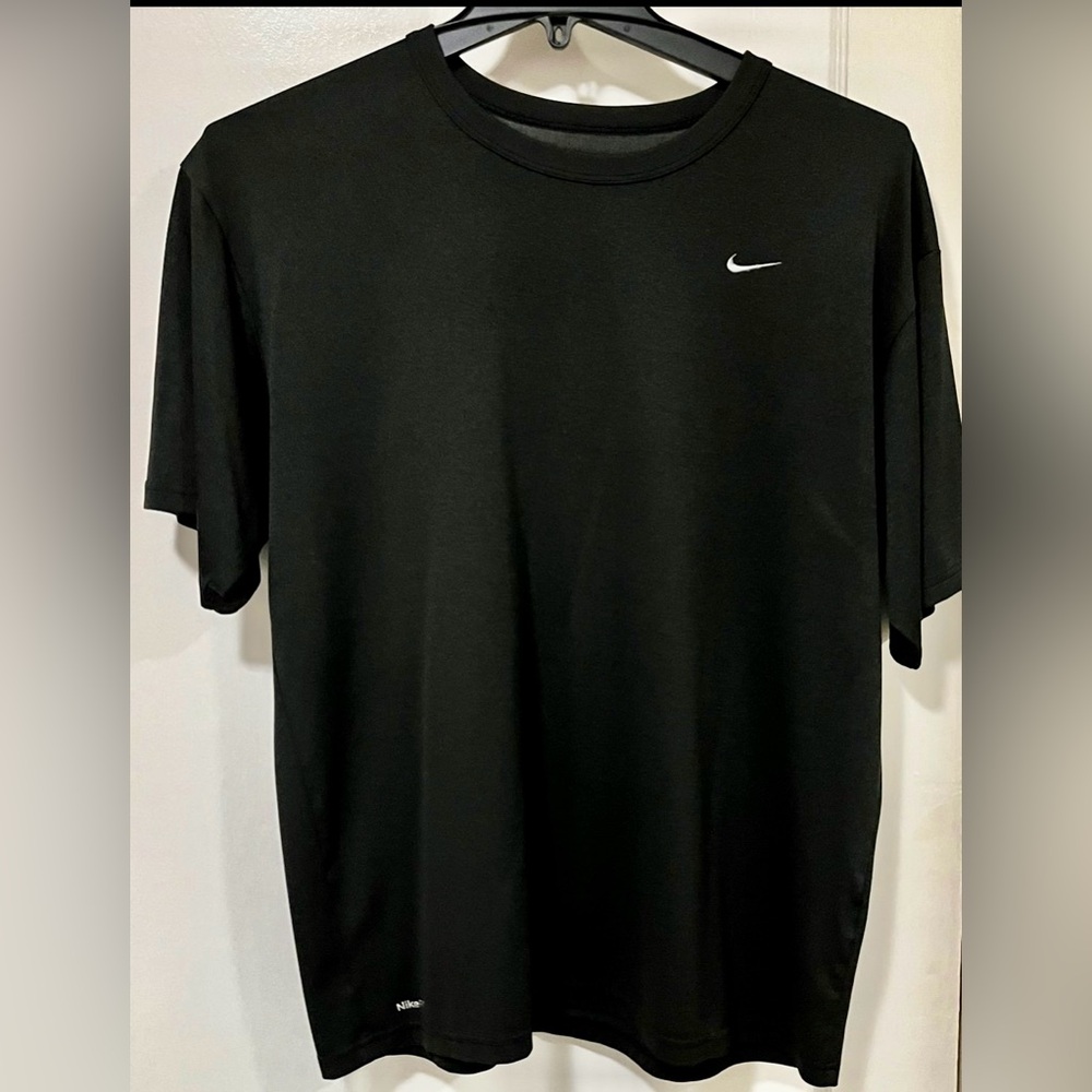 MEN NIKE FIT SHIRT